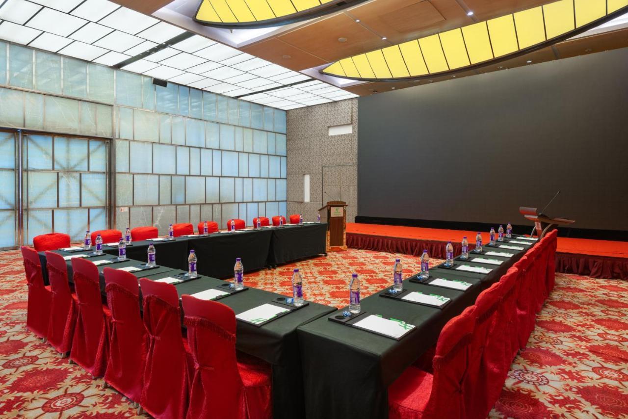 Holiday Inn Binhai Tianjin Exterior photo