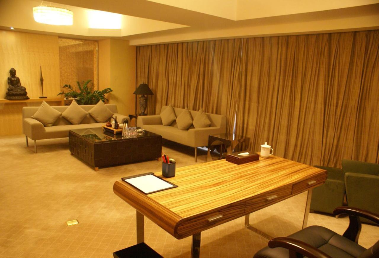 Holiday Inn Binhai Tianjin Exterior photo