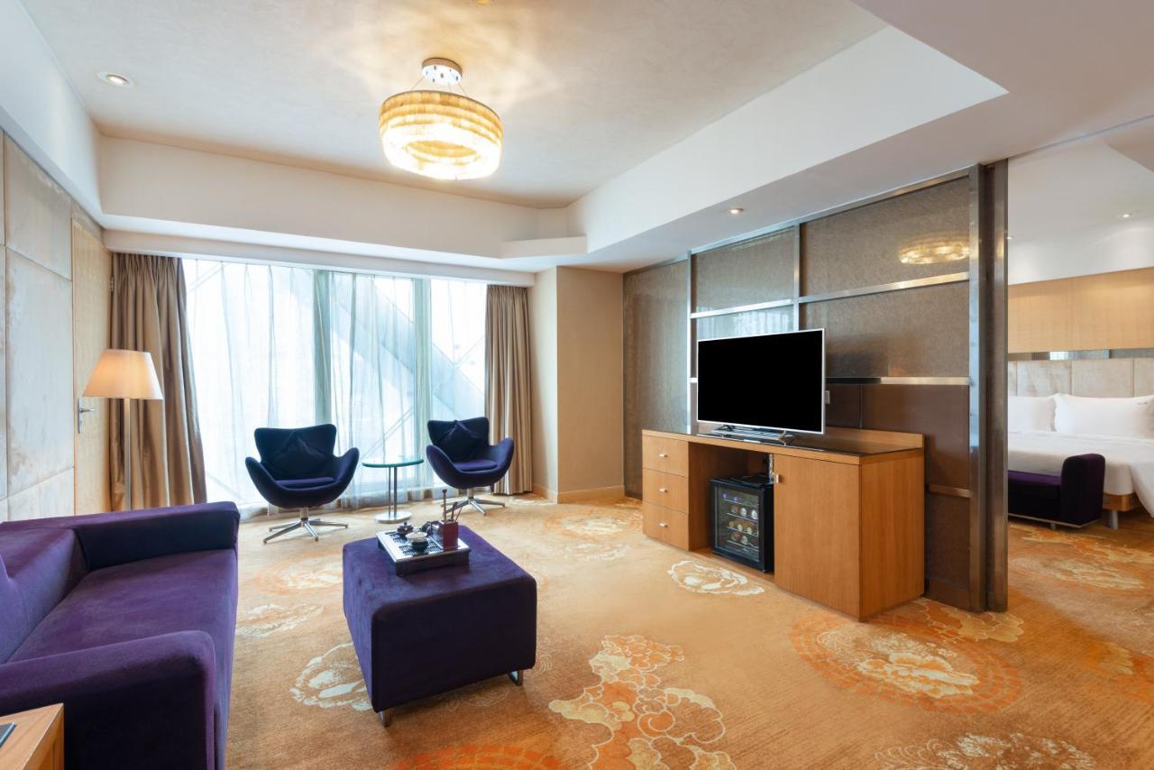 Holiday Inn Binhai Tianjin Exterior photo