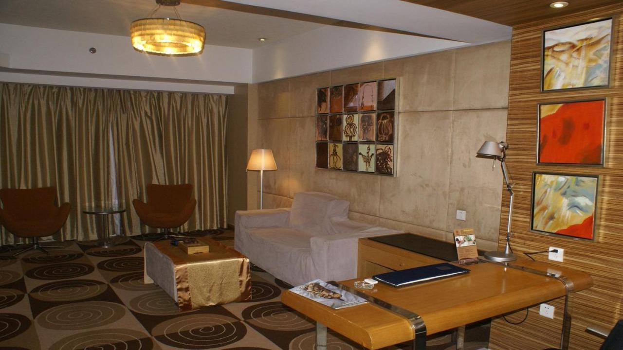 Holiday Inn Binhai Tianjin Exterior photo