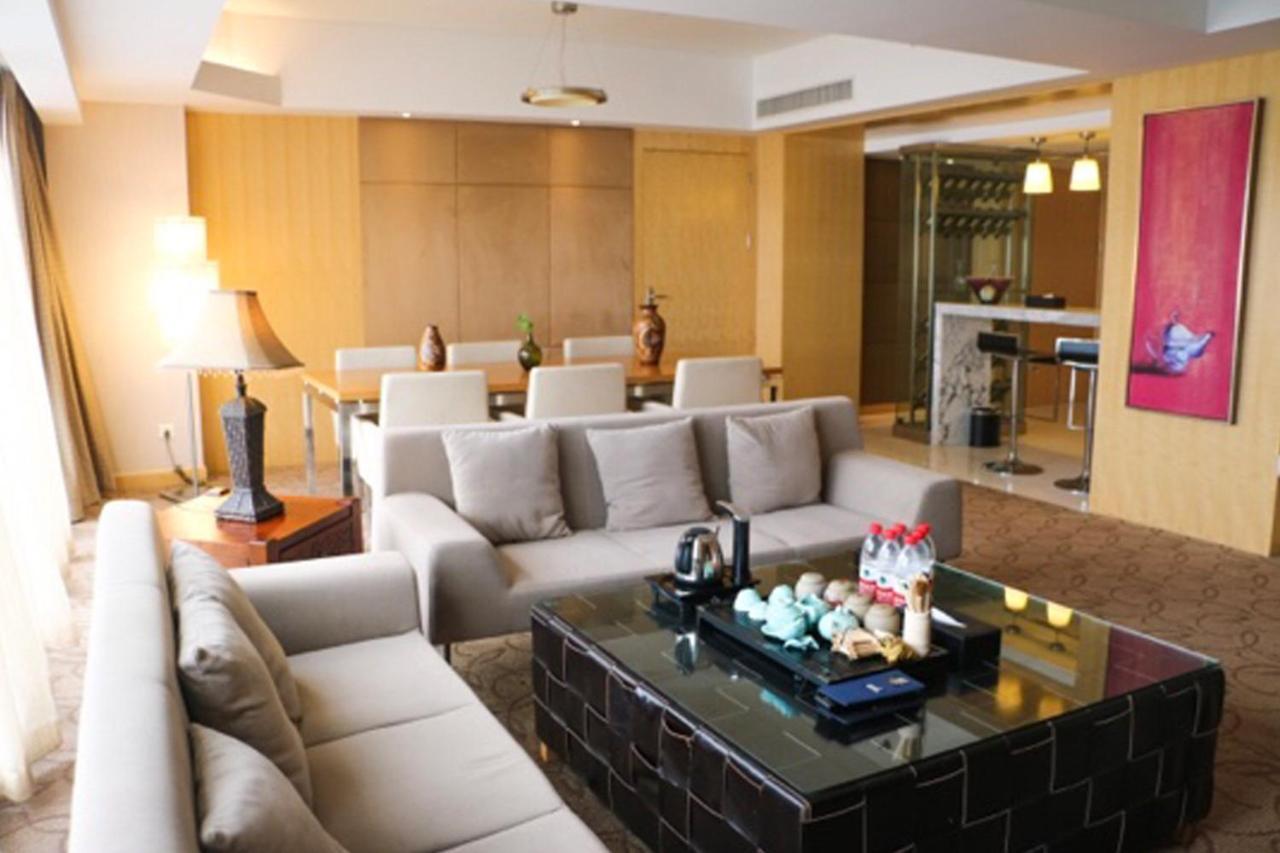 Holiday Inn Binhai Tianjin Exterior photo
