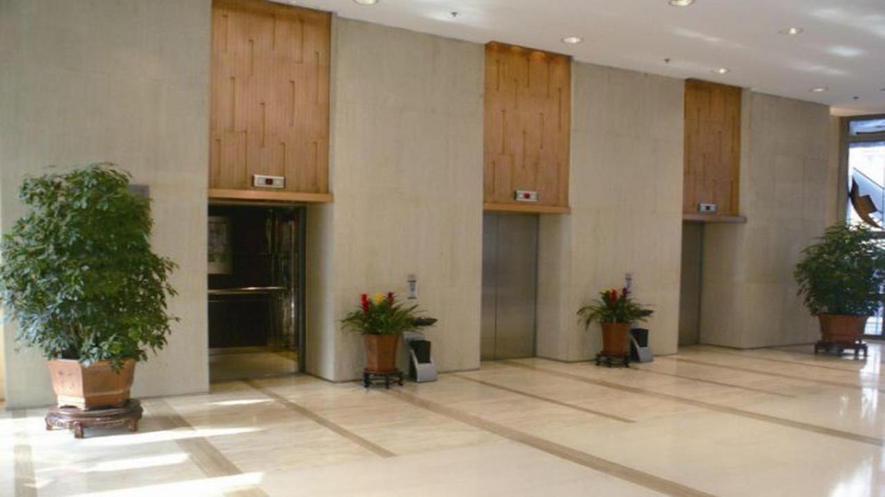Holiday Inn Binhai Tianjin Exterior photo