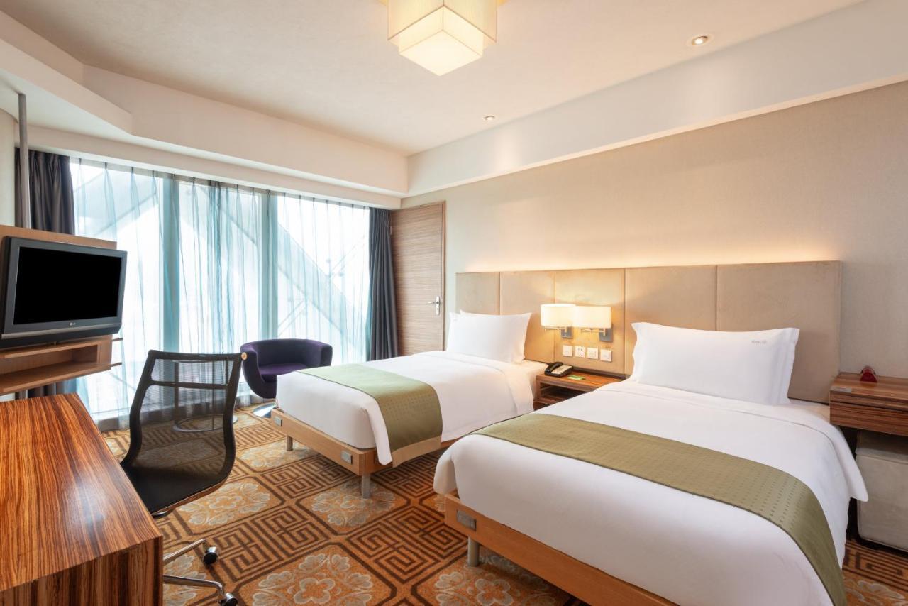 Holiday Inn Binhai Tianjin Room photo